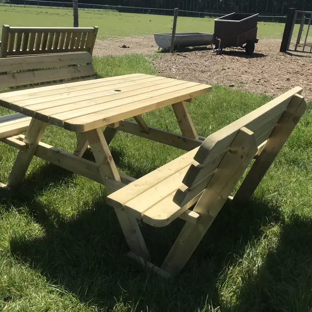 KING® picknicktafel 140 cm met rugleuningen – foto 5
